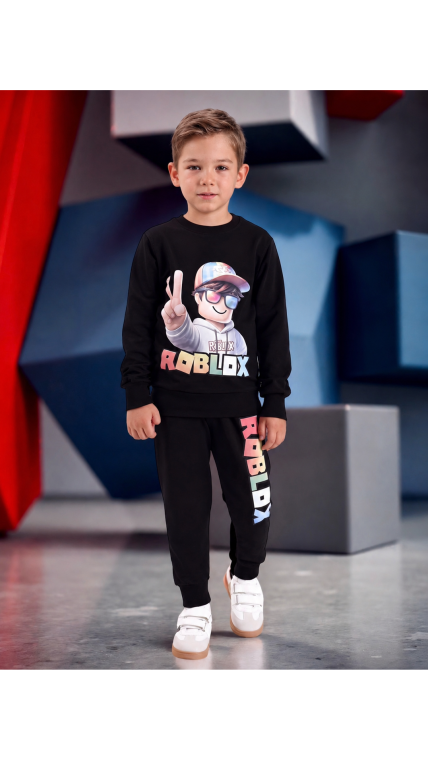Juodas ,,Roblox” komplektukas
